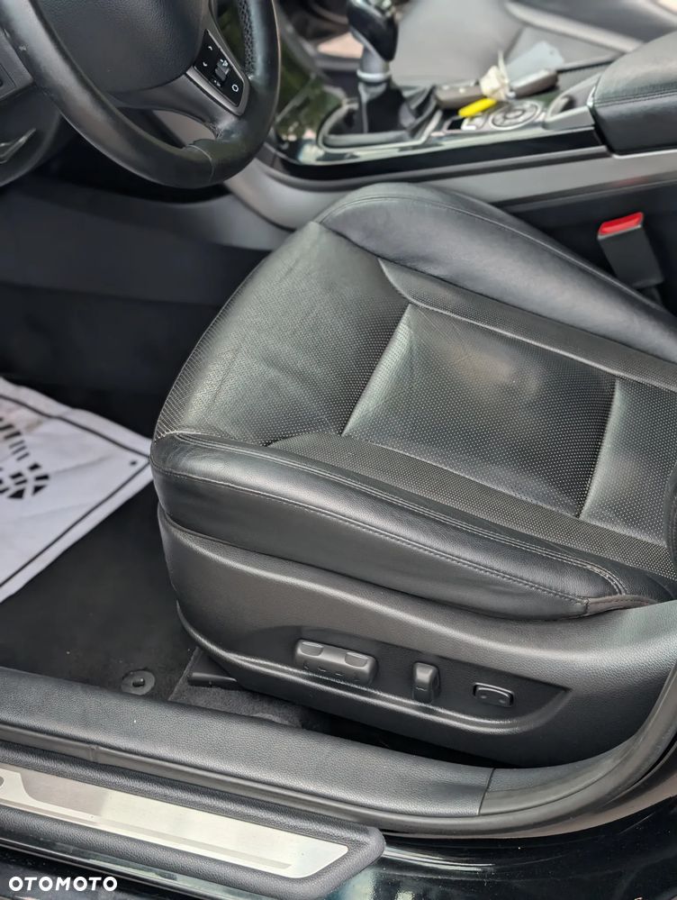Hyundai i40 Kombi 1.7 CRDi Premium - 36