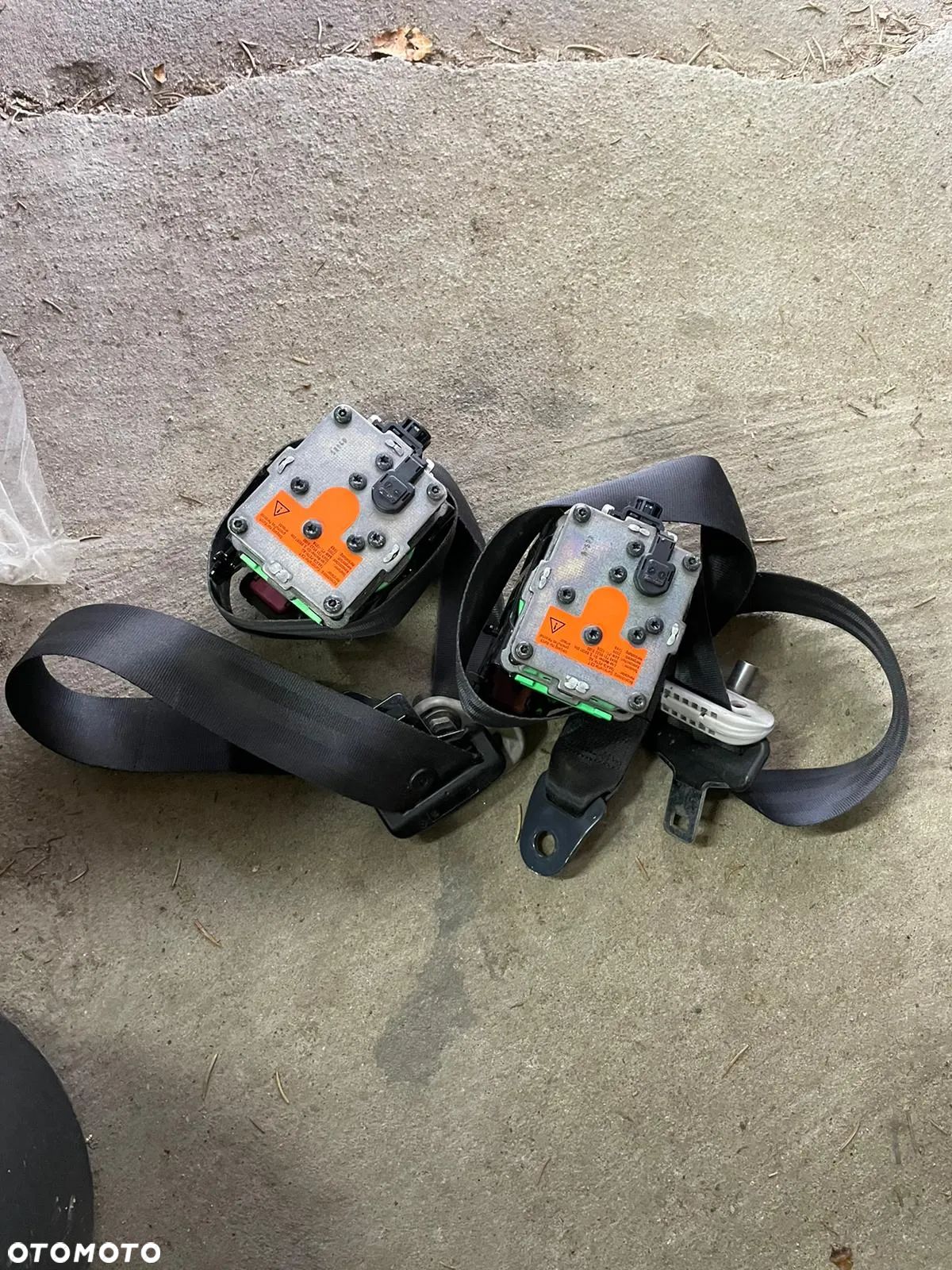 Pas pasy bezpieczeństwa z napinaczem napinacz  prawy przód przedni Citroen Berlingo III 3 96815087 - 1