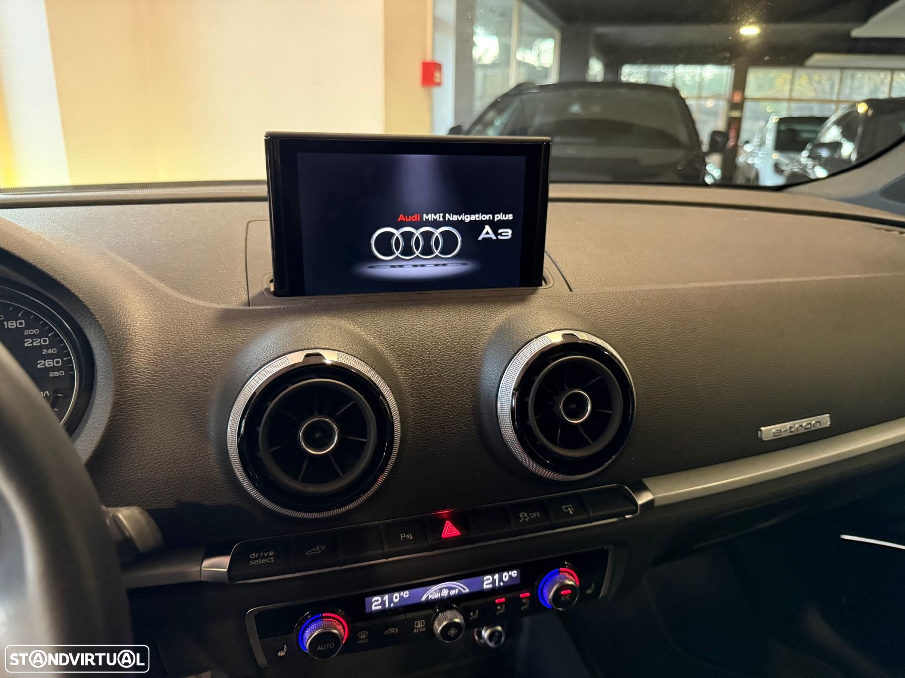 Audi A3 Sportback e-tron 1.4 TFSI S-line S tronic - 25