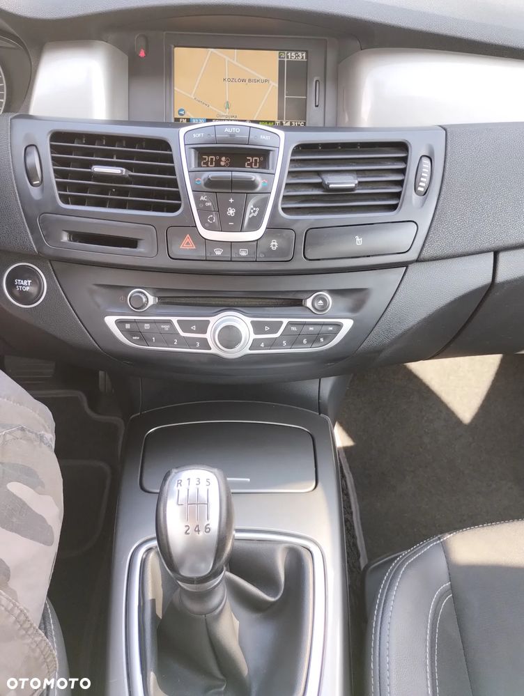 Renault Laguna ENERGY dCi 130 FAP Start-Stop Paris Business - 21