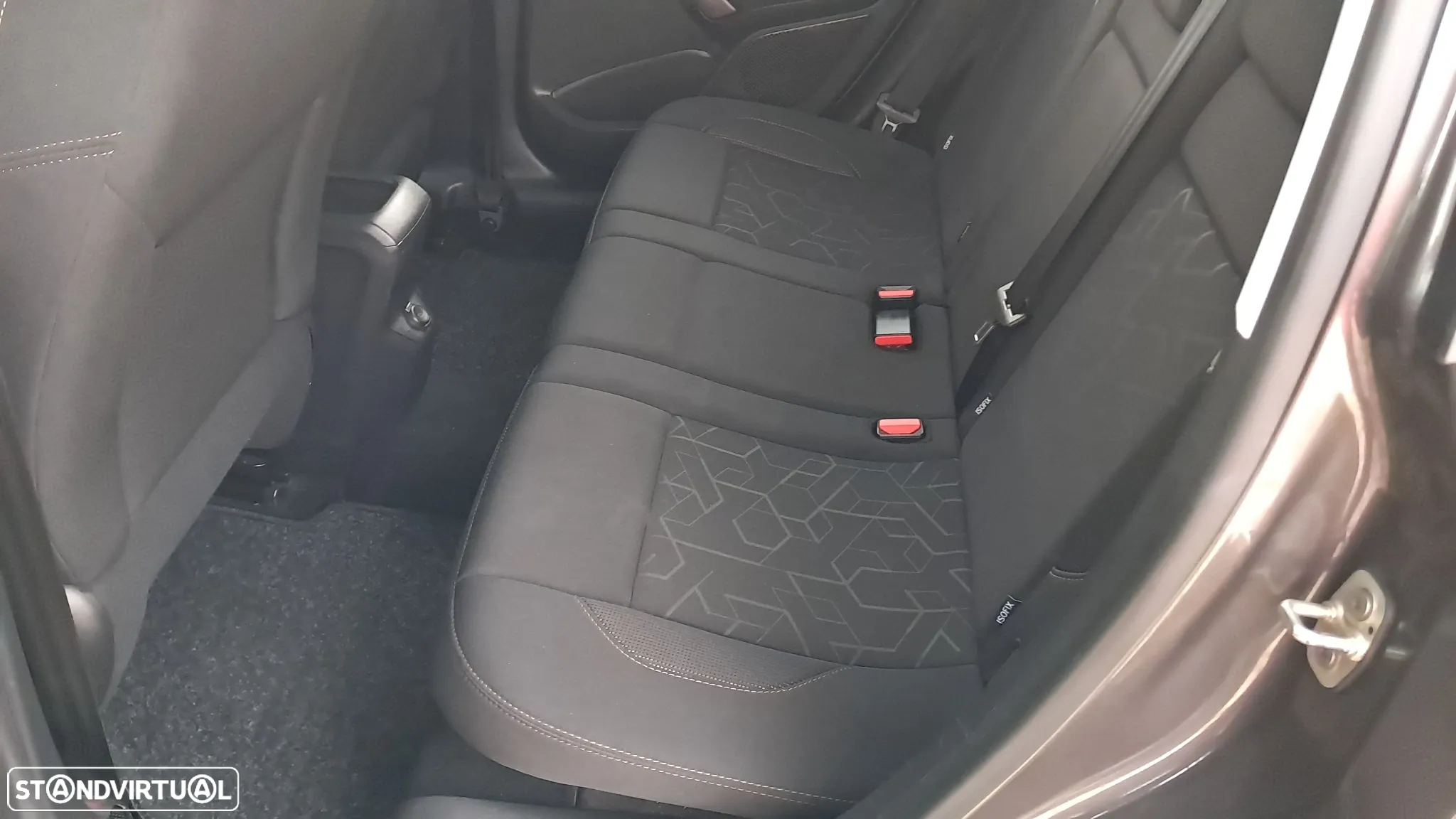 Peugeot 2008 1.6 BlueHDi Style - 13