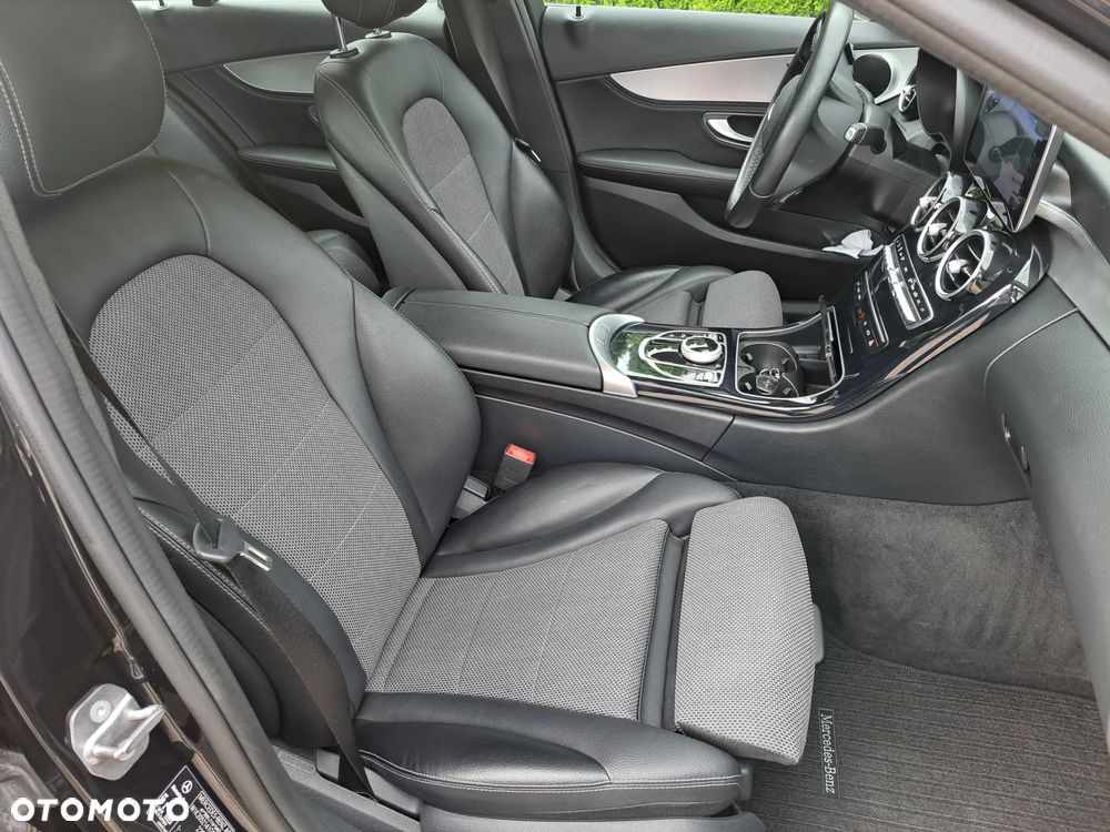 Mercedes-Benz Klasa C 220 d 9G-TRONIC Avantgarde - 17