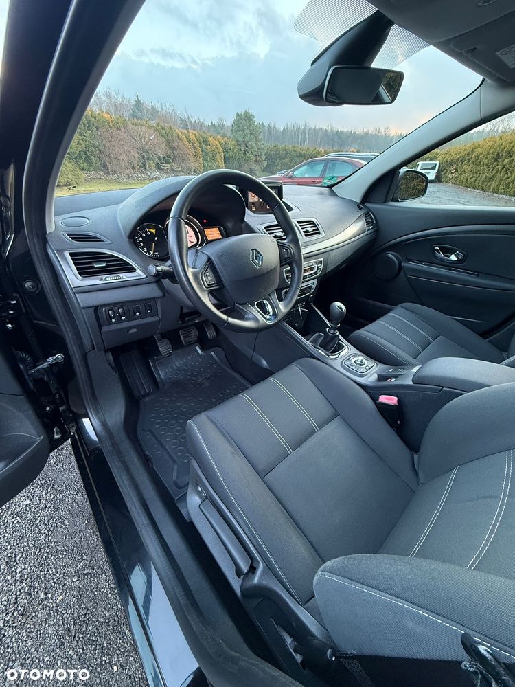 Renault Megane ENERGY TCe 130 LIMITED - 8
