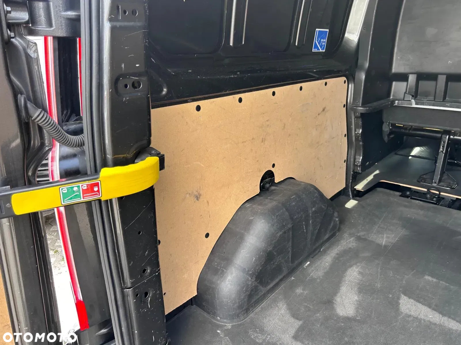 Ford Transit Custom - 13