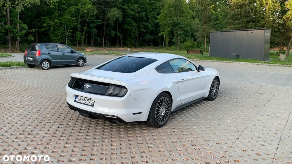 Ford Mustang 3.7 V6 - 6