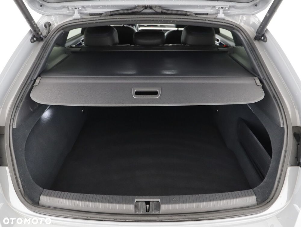 Volkswagen Arteon 2.0 TSI 4Motion R DSG - 24