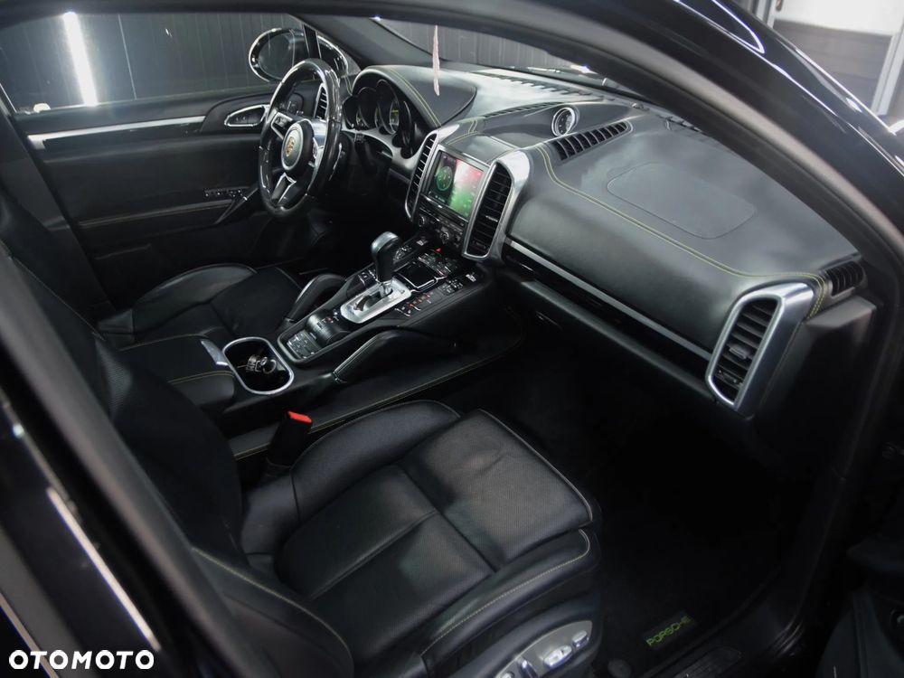 Porsche Cayenne S E-Hybrid Platinum Edition - 6