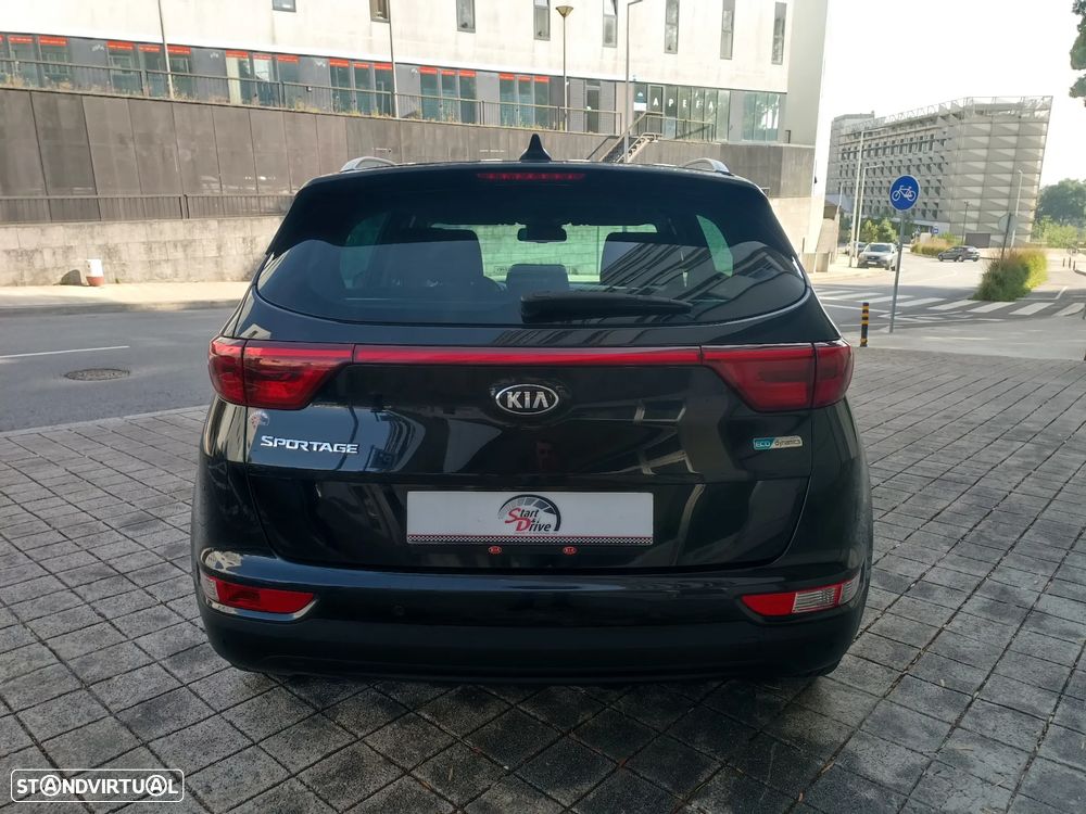 Kia Sportage 1.7 CRDI ISG Nav Line - 9