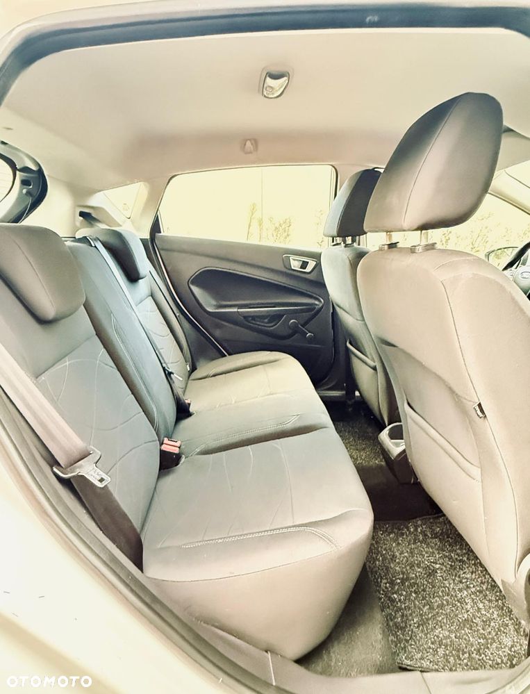 Ford Fiesta 1.25 Ambiente - 11