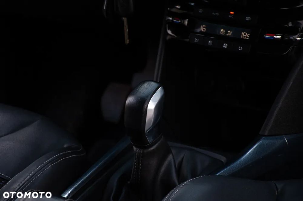 Peugeot 2008 120 VTI Allure - 26