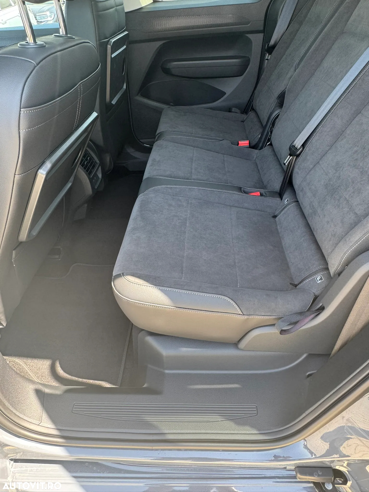 Volkswagen Caddy 1.5 110 kW DSG PHEV Style - 27