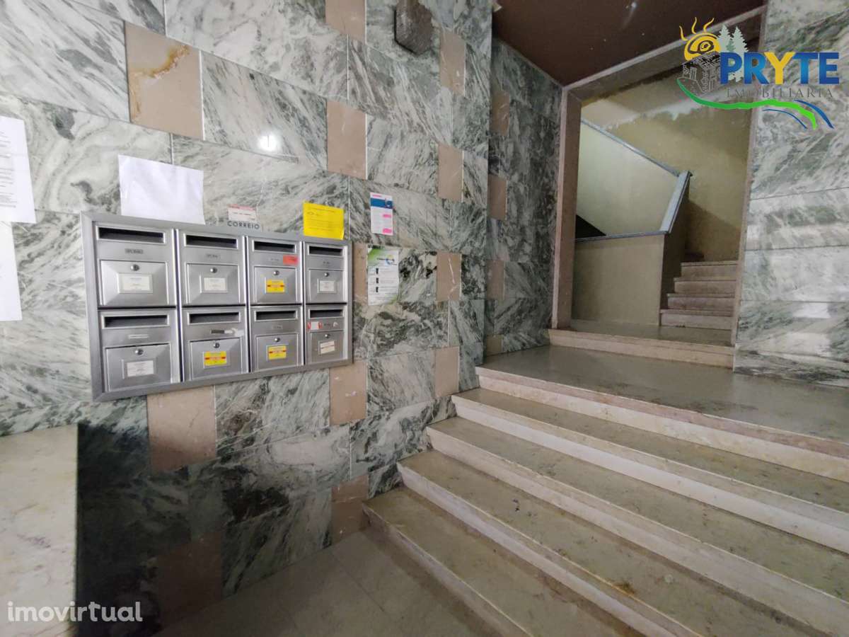 Apartamento T1+1 situado em Campolide - Grande imagem: 5/33