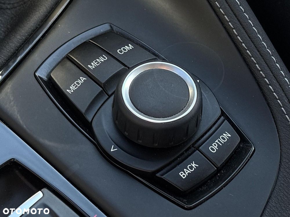 BMW X2 sDrive18i - 24