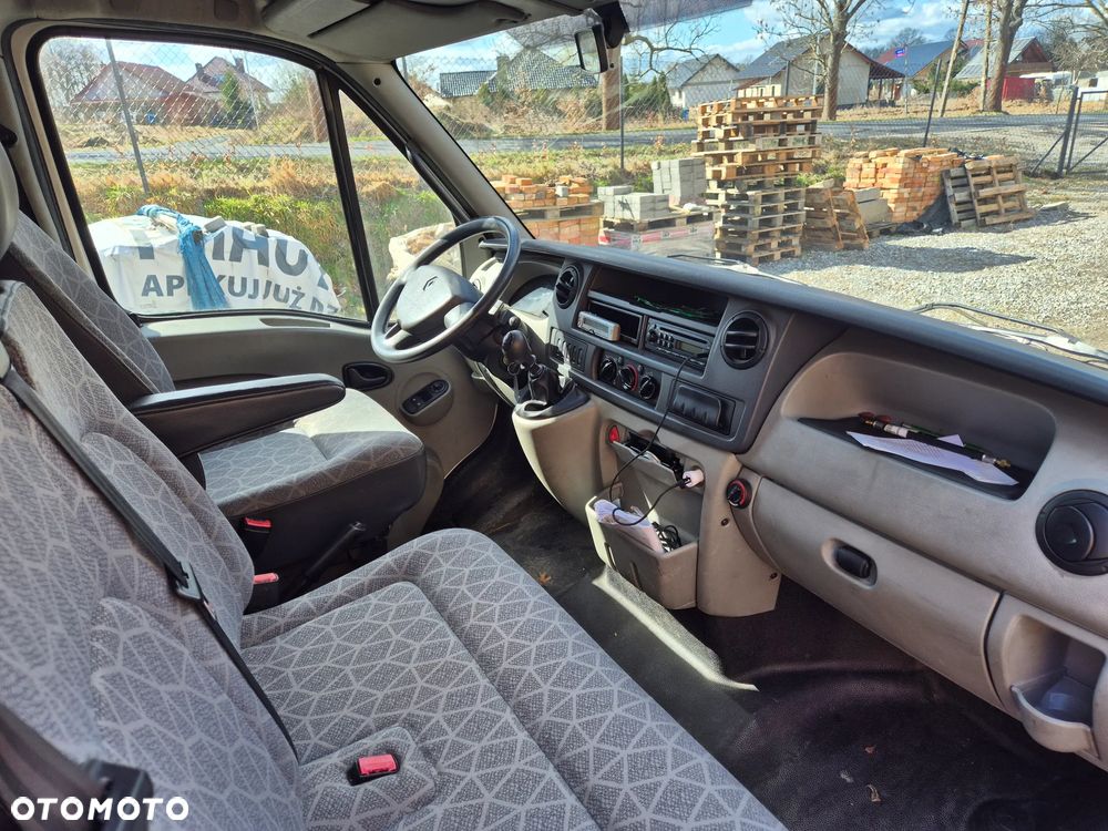 Renault Mascott - 12