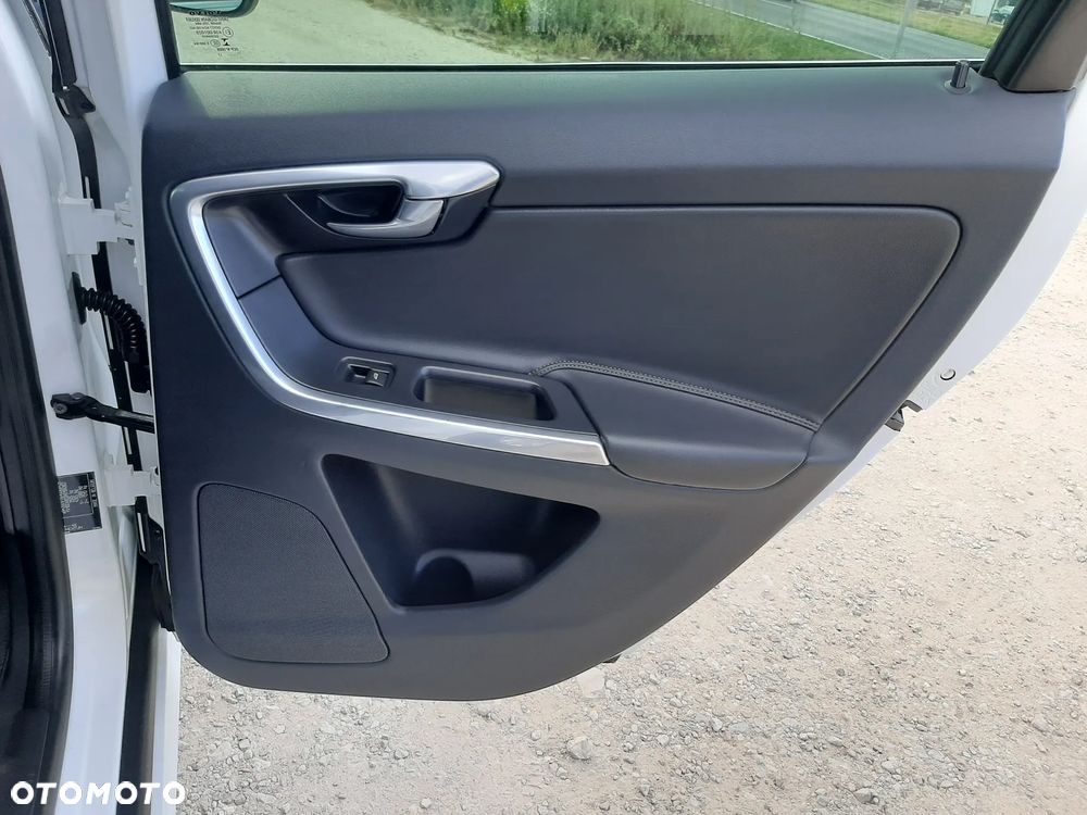 Volvo XC 60 - 40