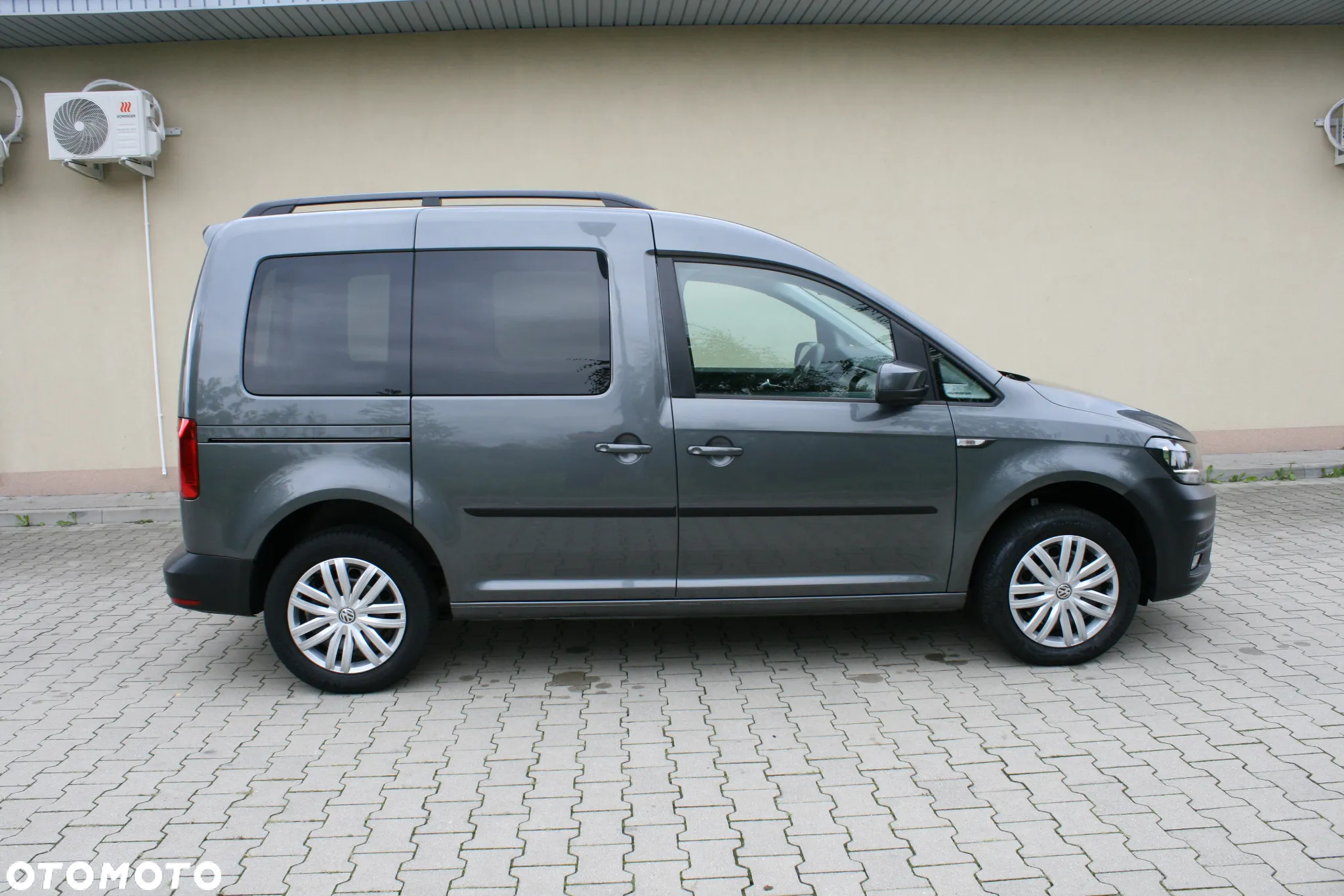 Volkswagen Caddy 1.4 TSI (5-Si.) Trendline - 9