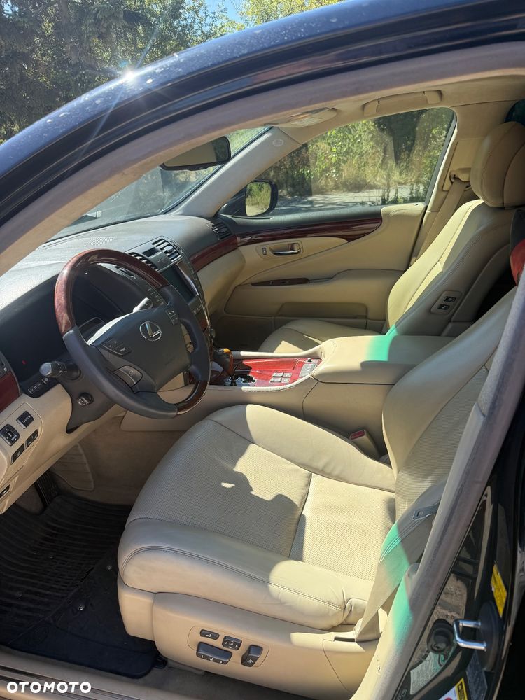 Lexus LS 460 Superior - 11
