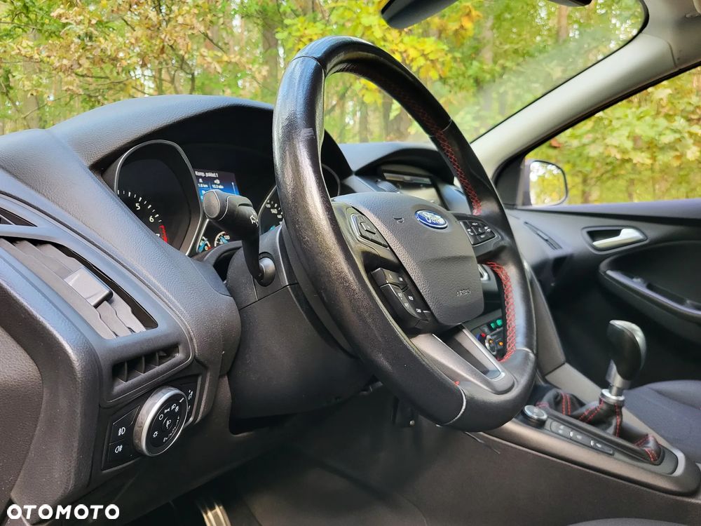 Ford Focus 1.5 EcoBoost Start-Stopp-System ST-Line - 7