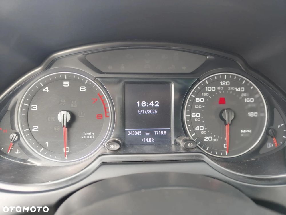 Audi Q5 3.2 FSI Quattro S tronic - 6