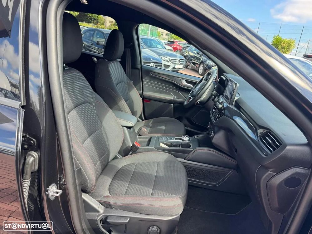Ford Kuga 1.5 TDCi EcoBlue ST-Line Aut. - 28