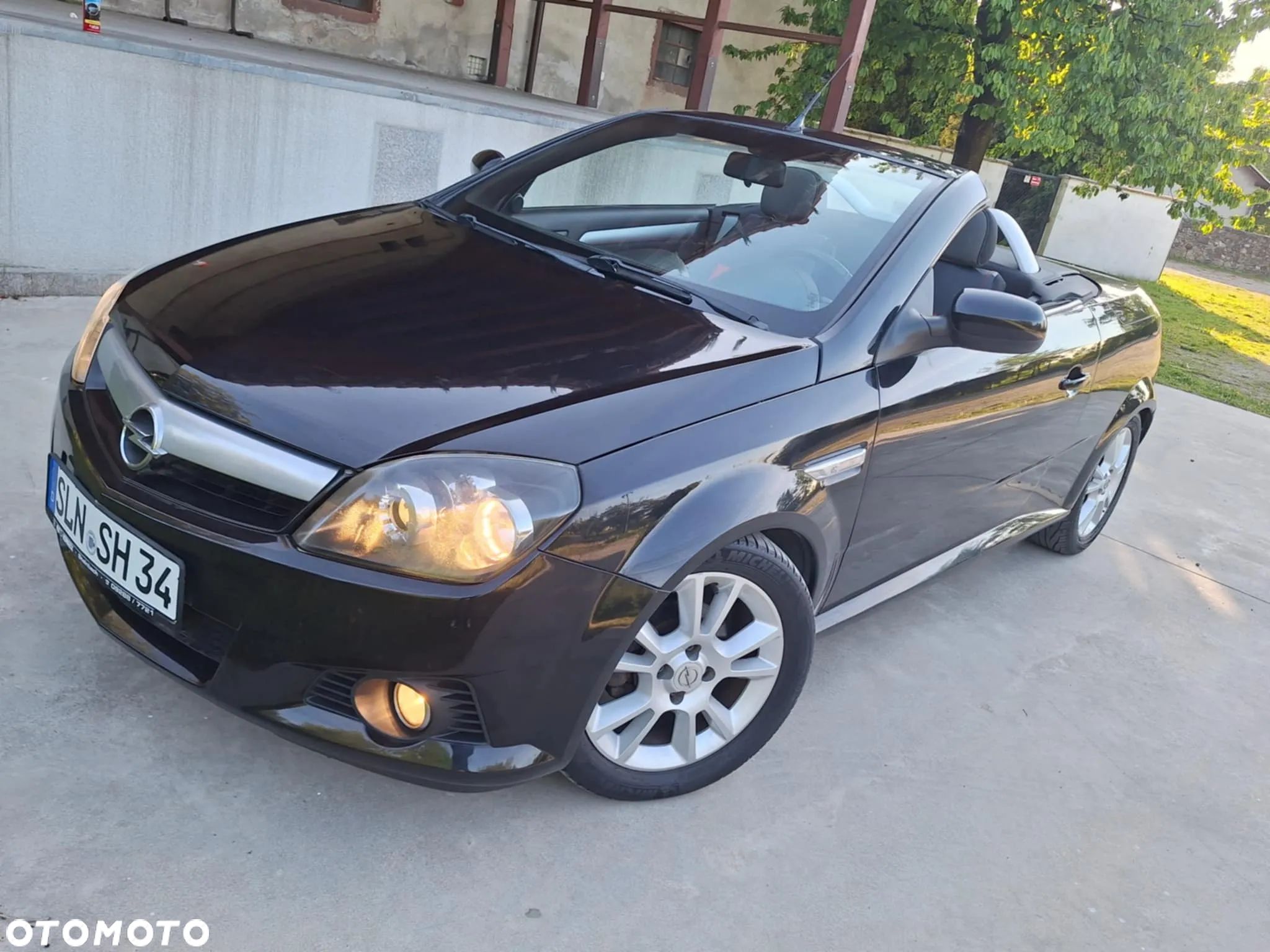 Opel Tigra Twin Top 1.8 Sport - 1