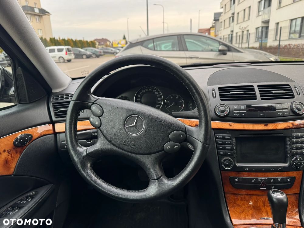 Mercedes-Benz Klasa E - 14