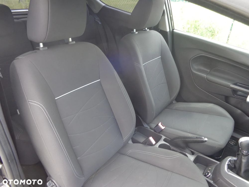 Ford Fiesta 1.0 Champions Edition - 8