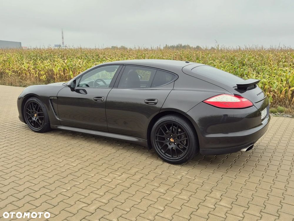 Porsche Panamera - 15