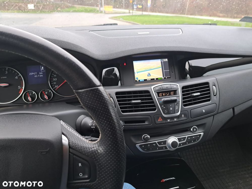 Renault Laguna 2.0 dCi Bose Edition ESM - 11