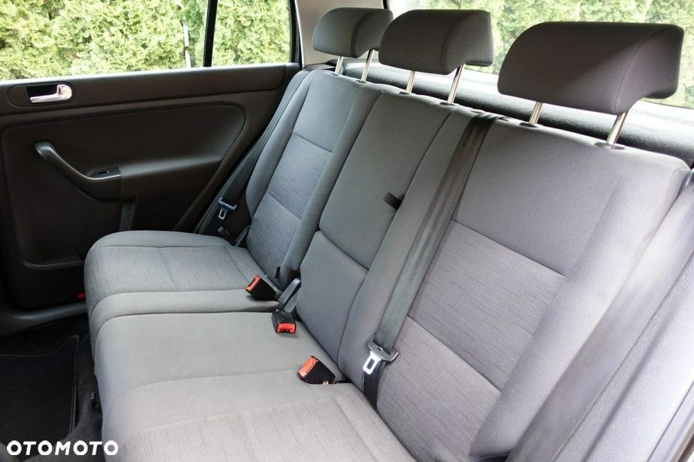 Volkswagen Golf Plus - 14