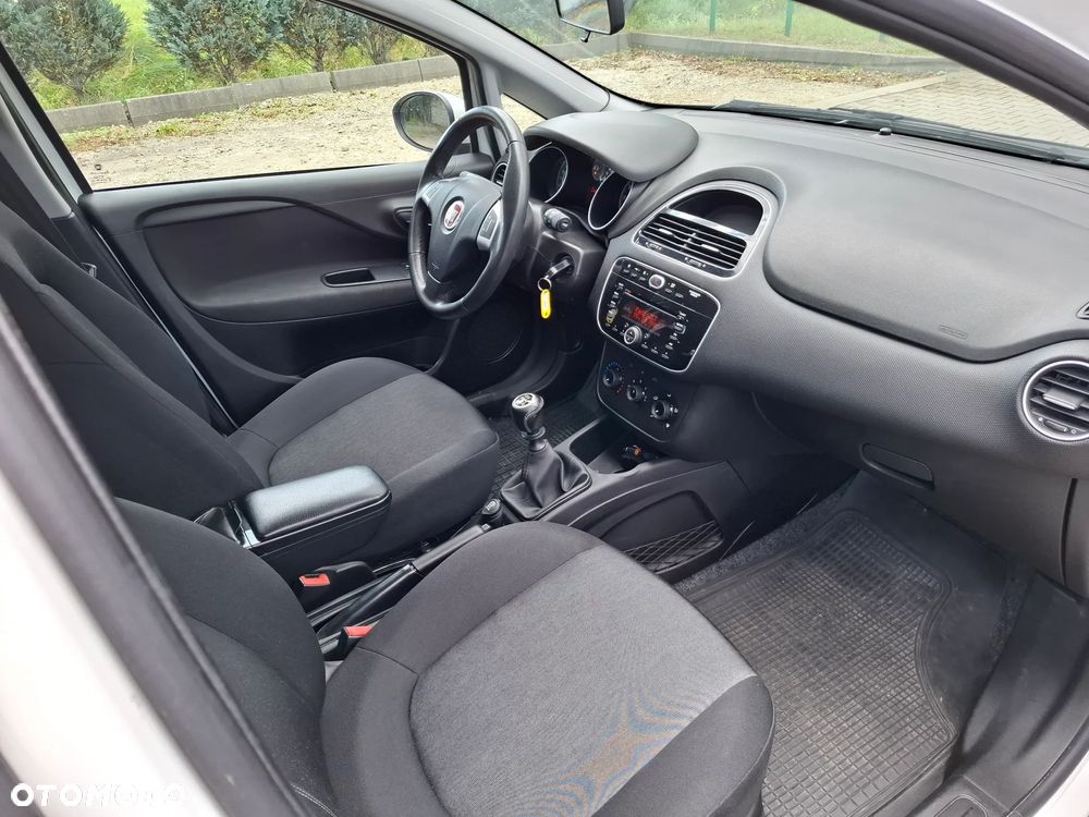 Fiat Punto 1.4 Easy S&S - 17