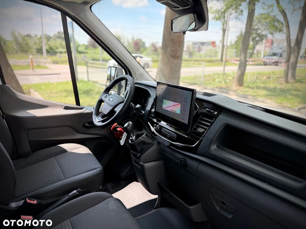 Ford Transit - 19