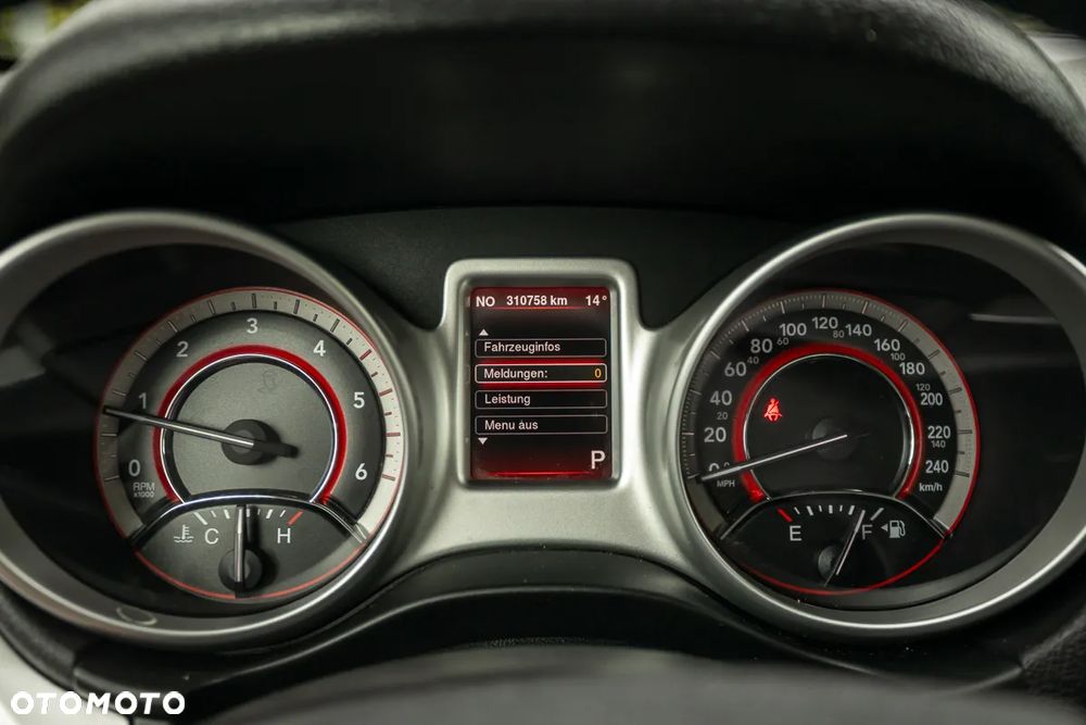 Fiat Freemont 2.0 Multijet Lounge AWD - 27