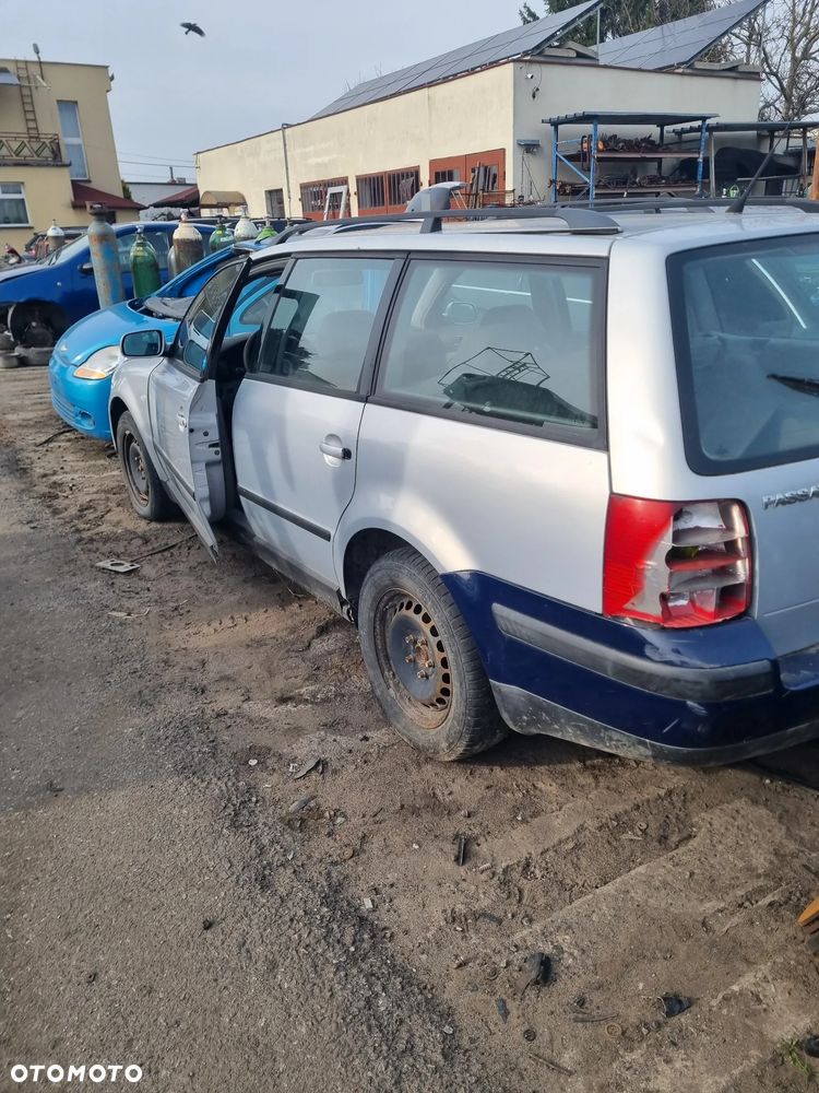Vw passat b5 przedlift kombi LB7Z 1.9 tdi 115km ATJ skrzynia ELN na czesci - 10