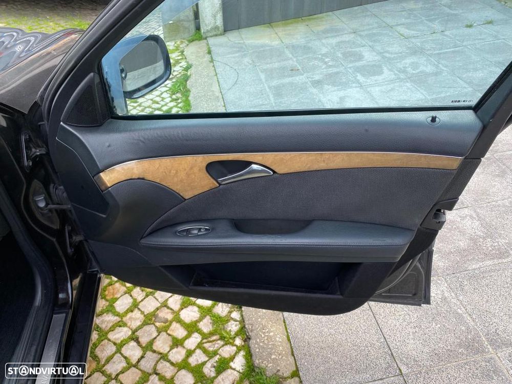 Mercedes-Benz E 220 CDI Avantgarde - 24