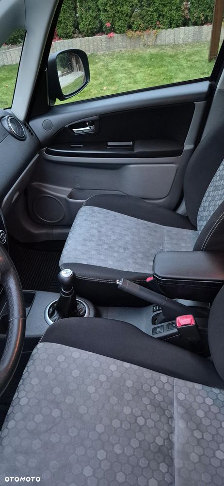 Suzuki SX4 - 21