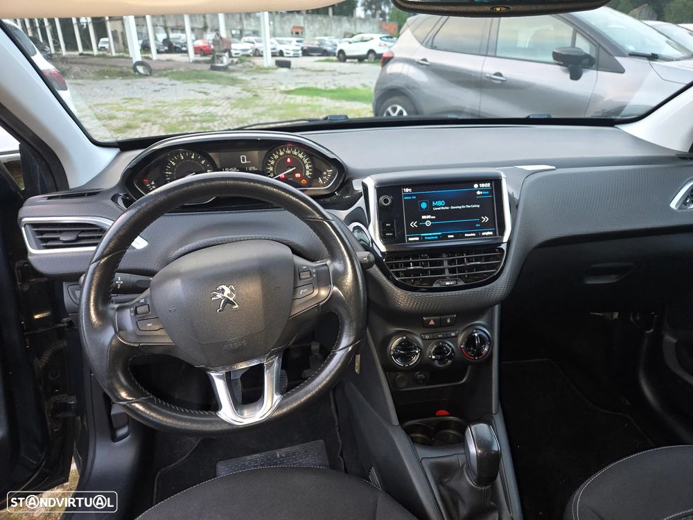 Peugeot 208 1.2 PureTech Active - 6