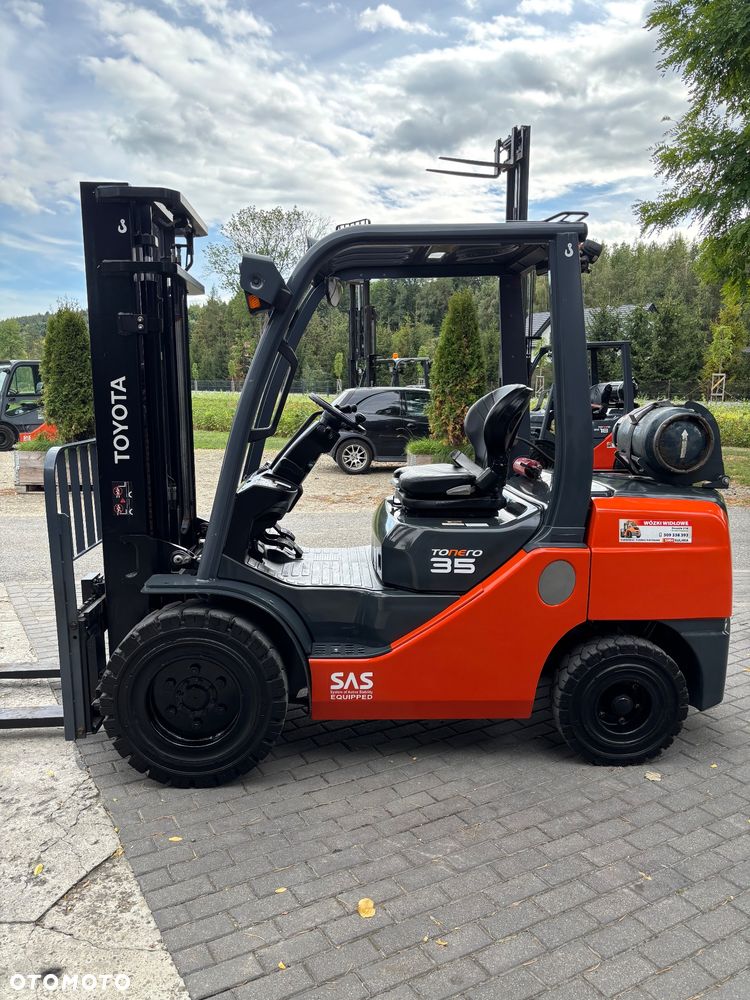 Toyota 8FGJF35 GWARANCJA LPG wolny skok waga DOSTAWA 65 800NETTO - 2