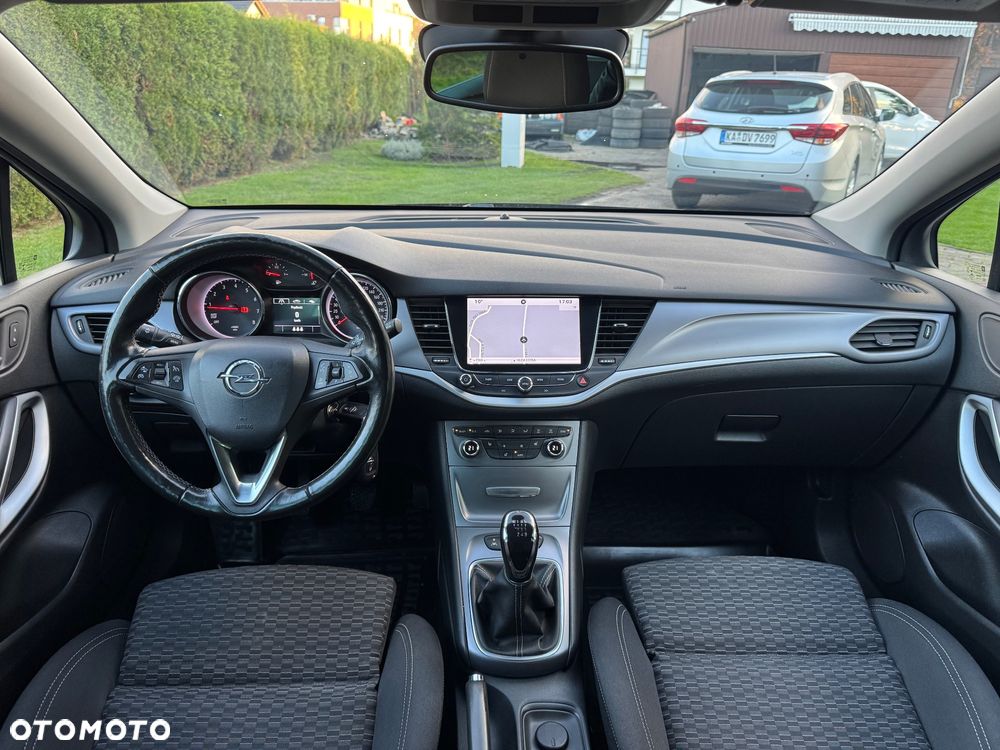 Opel Astra 1.4 Turbo Start/Stop Sports Tourer Innovation - 19