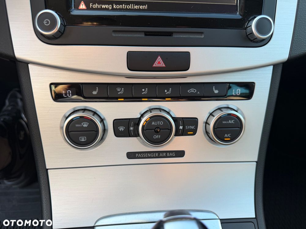 Volkswagen Passat 2.0 TDI DSG BlueMotion Technology Highline - 27
