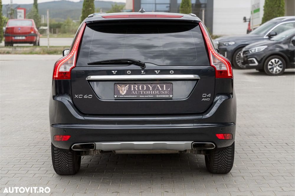 Volvo XC 60 D4 AWD Geartronic Summum - 10