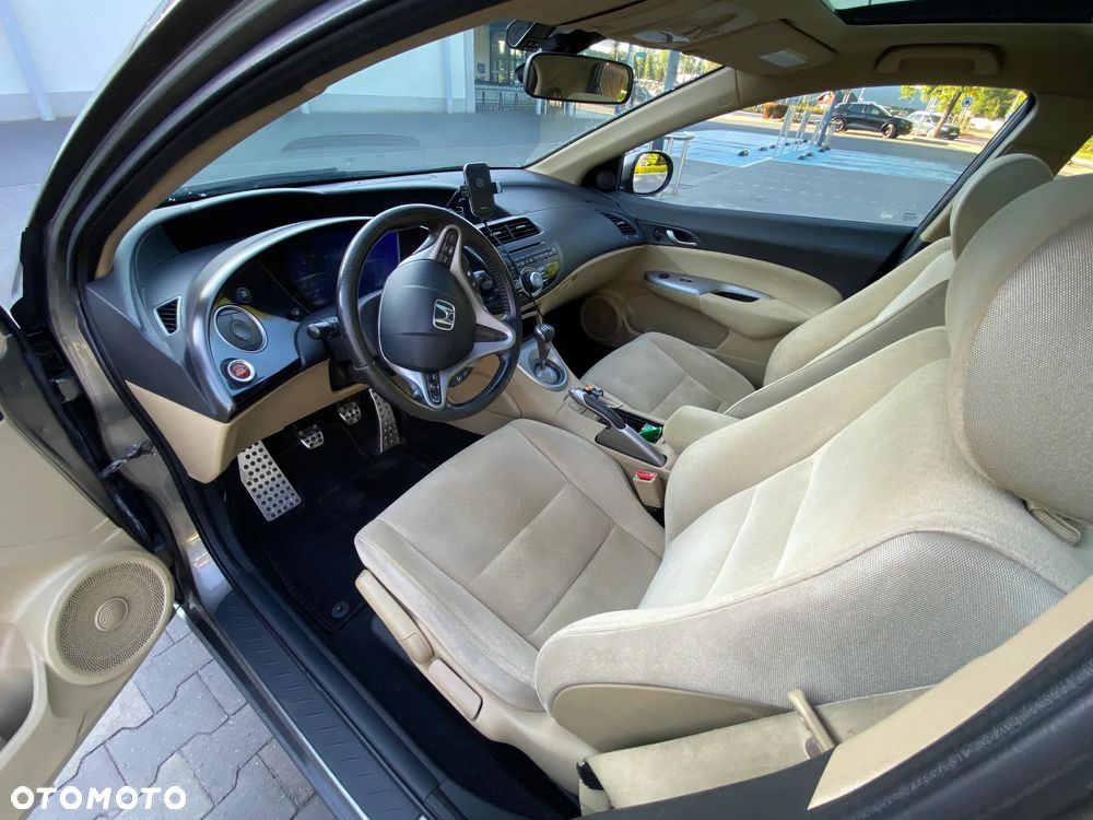 Honda Civic 1.8 Executive - 13