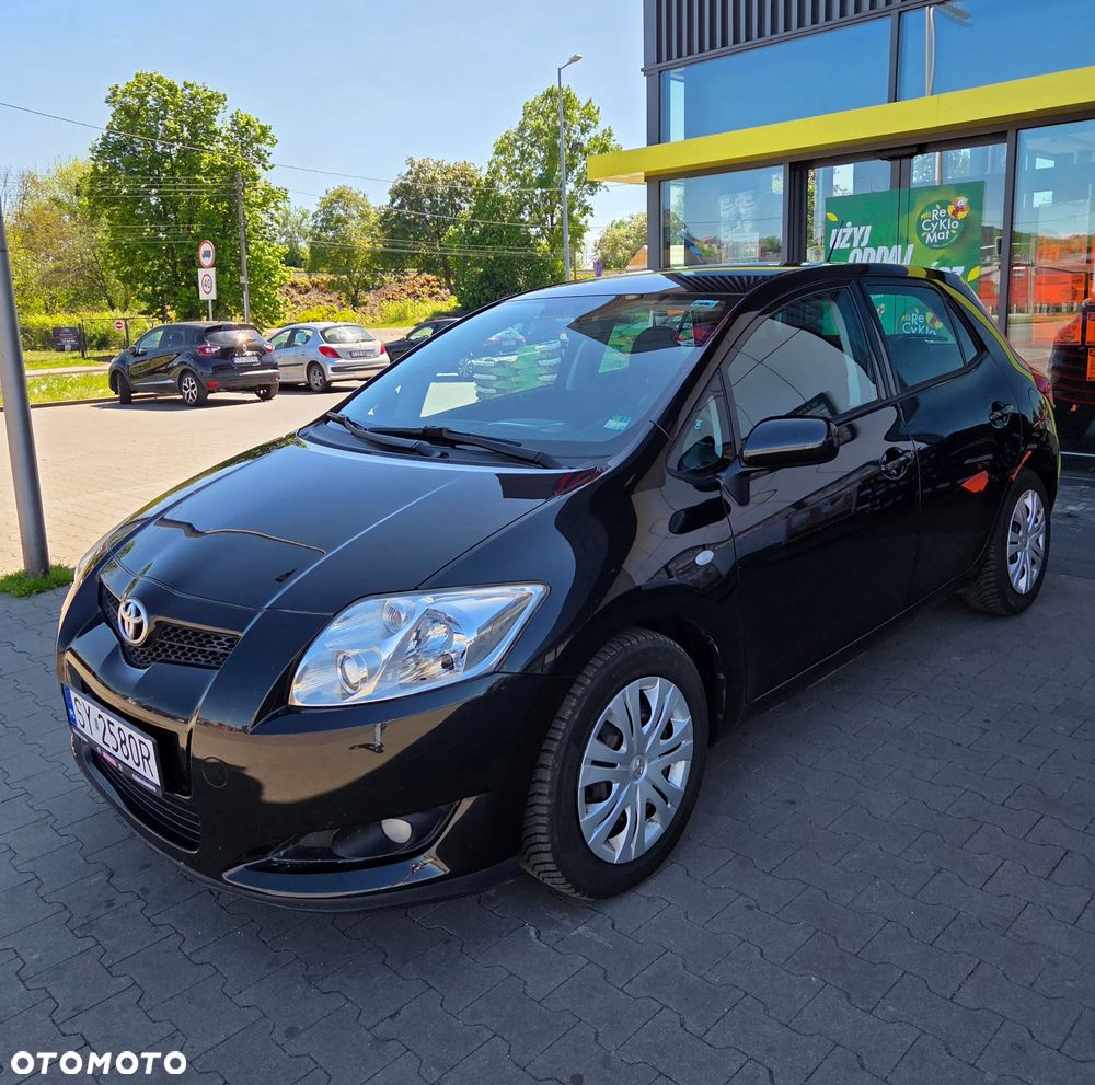 Toyota Auris 1.33 VVT-i Premium + - 2