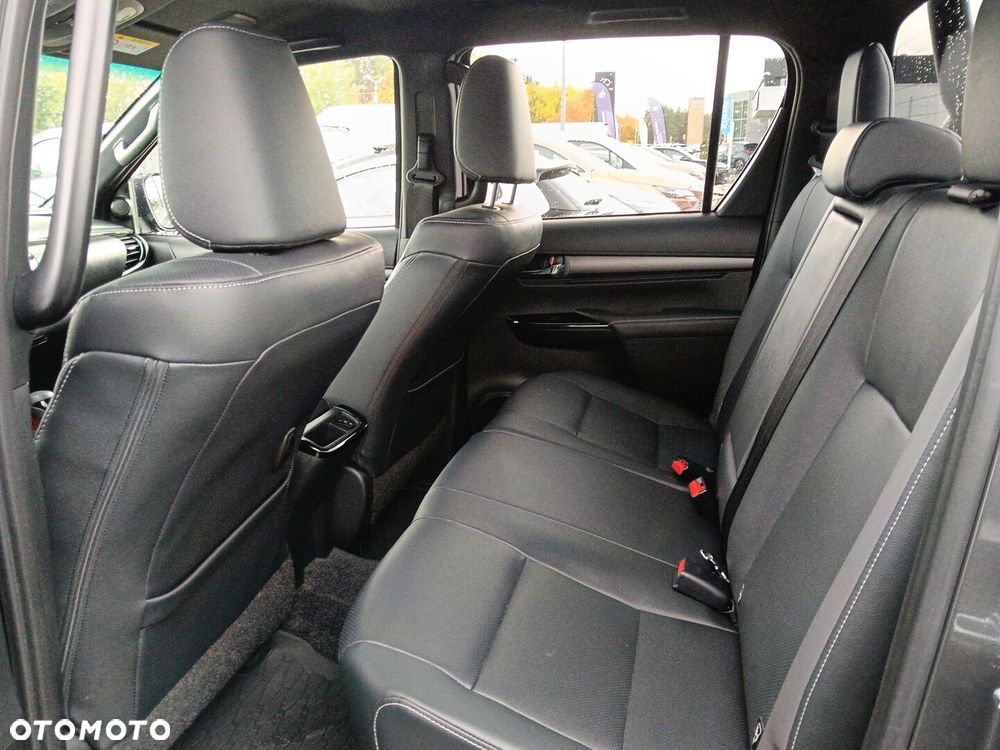 Toyota Hilux 2.8 D-4D mHEV Double Cab Invincible 4x4 - 15