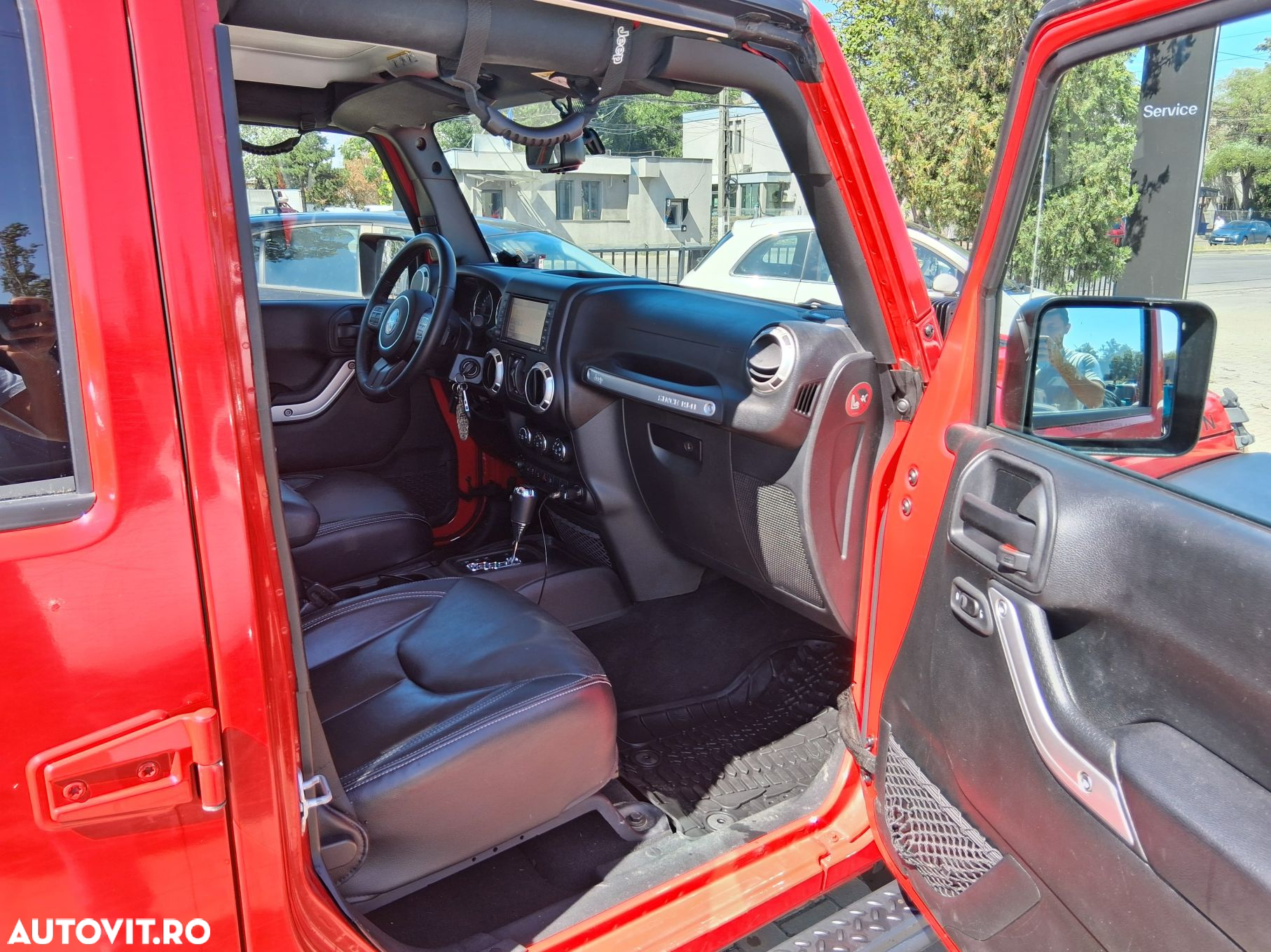 Jeep Wrangler - 12