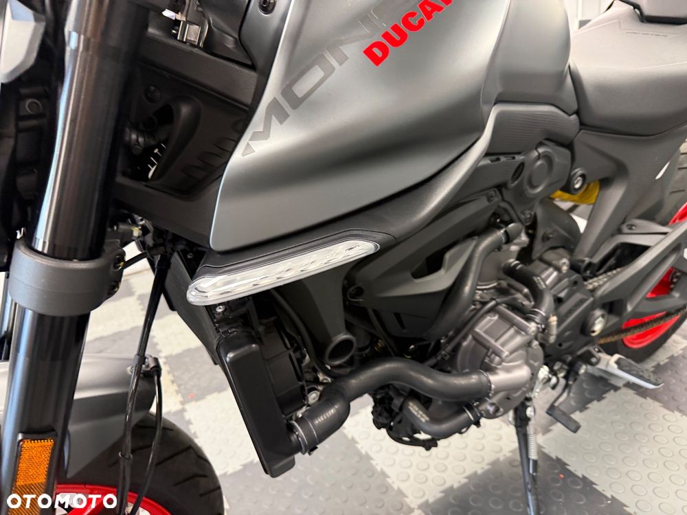 Ducati Monster - 15
