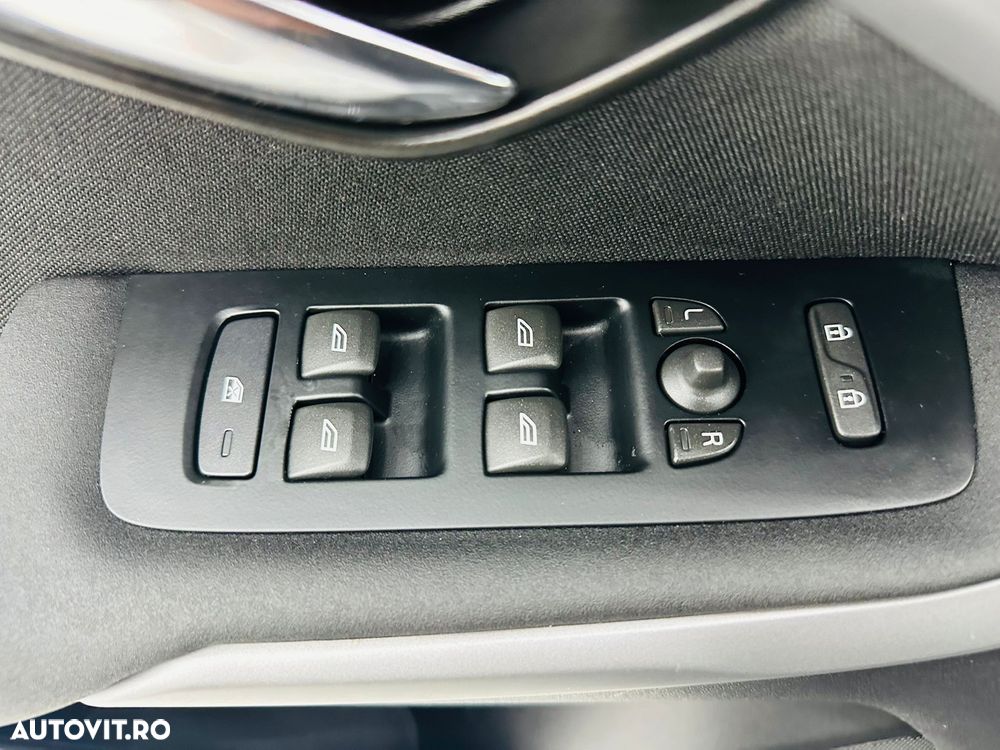 Volvo V40 D2 DRIVe Kinetic - 12