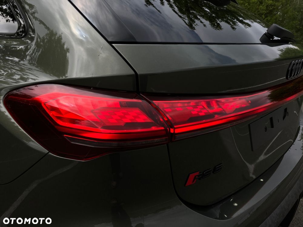 Audi RS5 Avant - 10