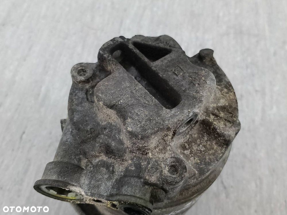 POMPA, SPRĘŻARKA KLIMATYZACJI OPEL ZAFIRA B 2.0 TURBO - 4