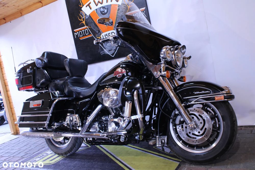 Harley-Davidson FLHTCU Ultra - 4